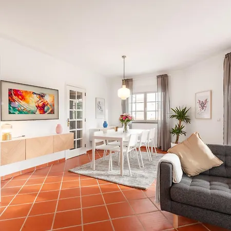 Condor Court Del Rey Apartman Amoreira